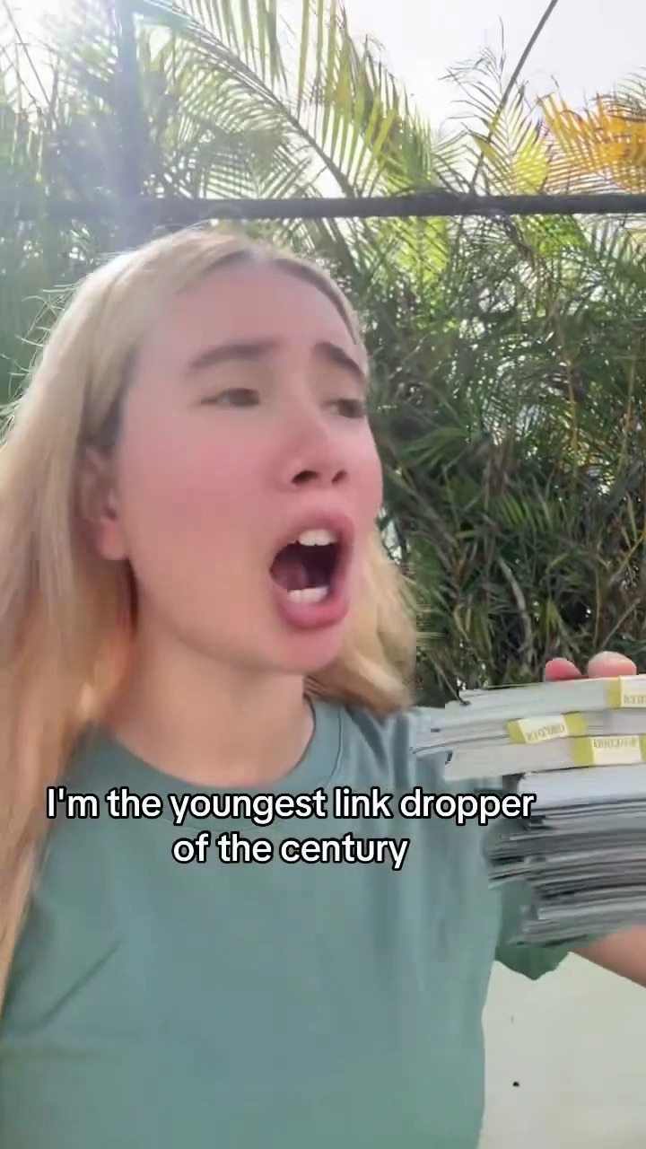 Lil Tay Youngest OnlyFans Millionaire Flaunts Cash (12)