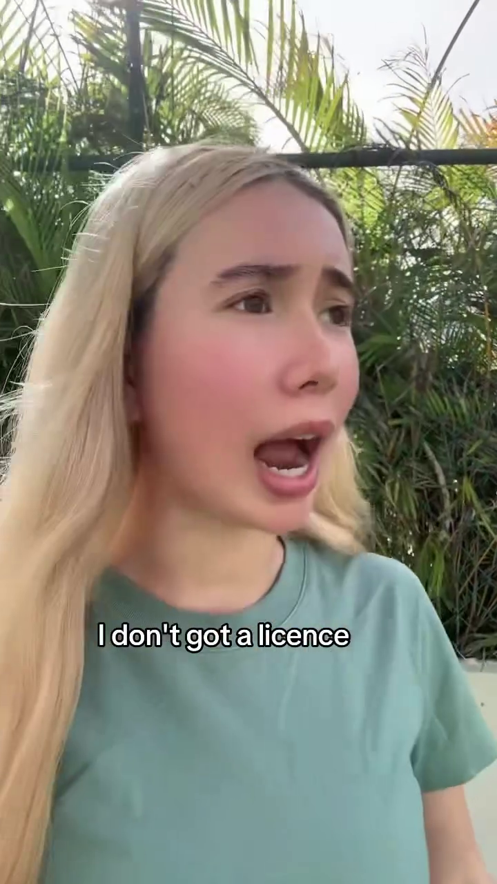 Lil Tay Youngest OnlyFans Millionaire Flaunts Cash (20)