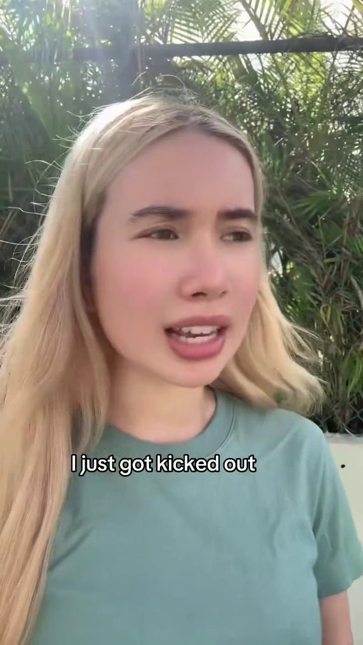 Lil Tay Youngest OnlyFans Millionaire Flaunts Cash (4)