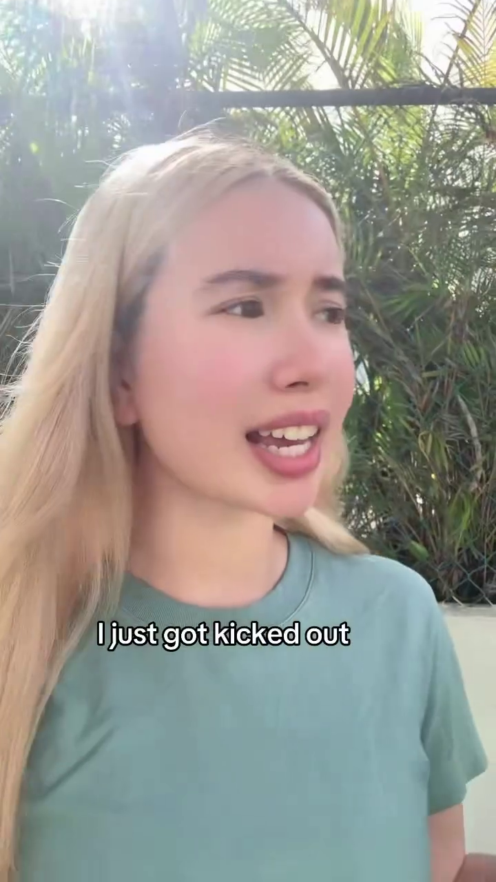 Lil Tay Youngest OnlyFans Millionaire Flaunts Cash (5)